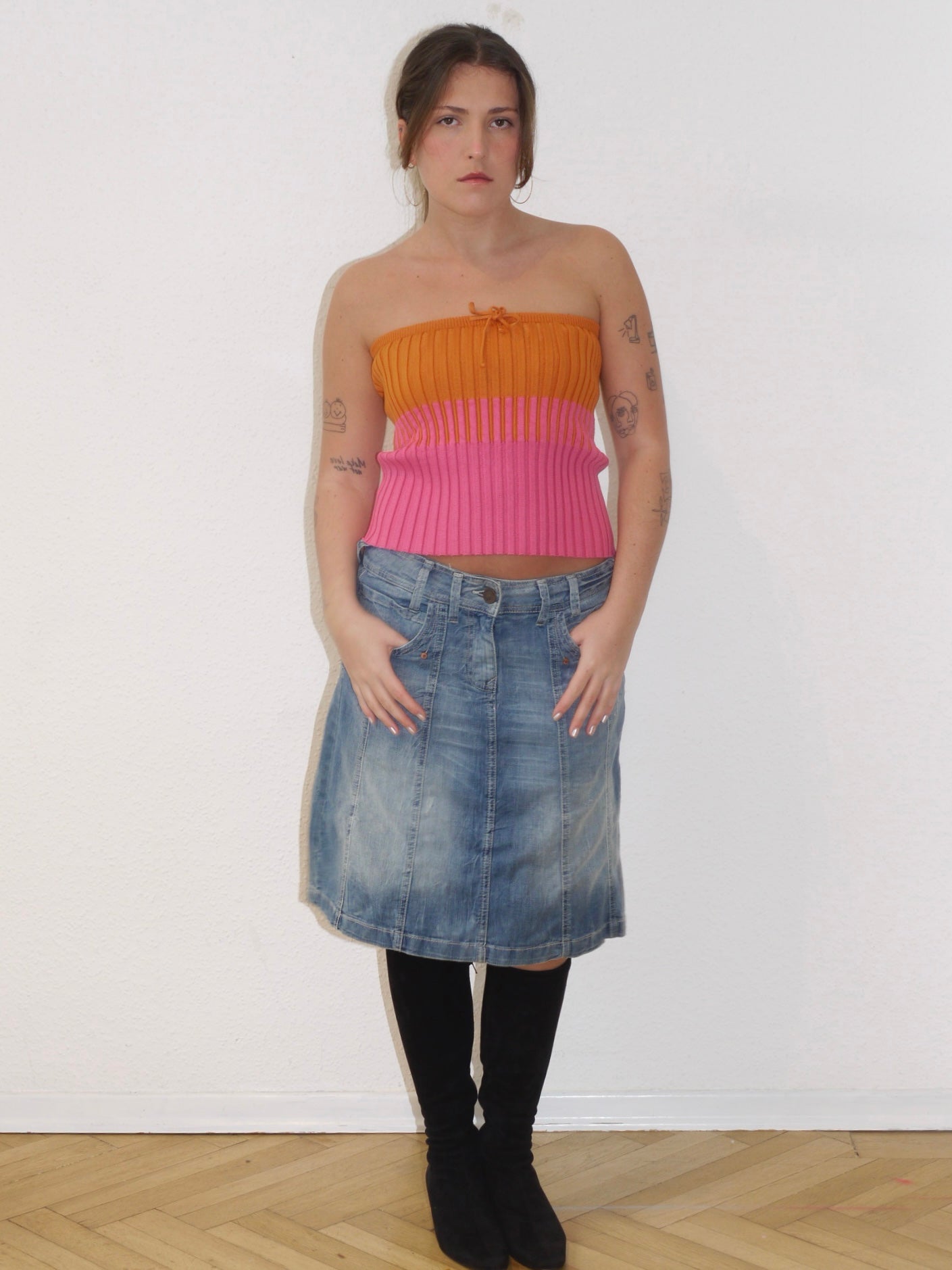 Lizzie is too hot top/skirt orange/pink